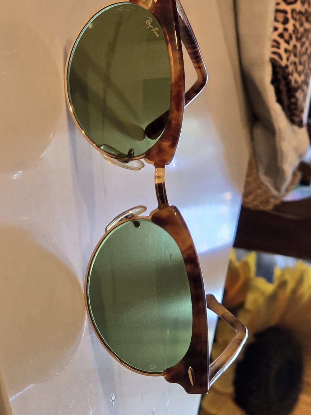 Ray-Ban Round Tortoise Sunglasses with Green Lenses